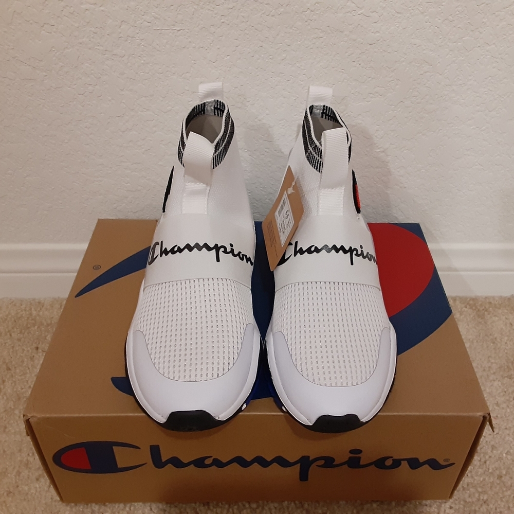 Champion - Picture 4 of 4
